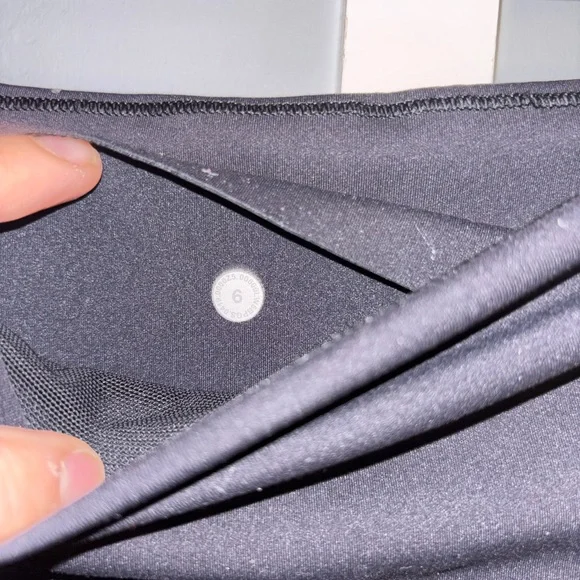 Authentic Lululemon Align High-Rise 28 - Picture 5 of 8